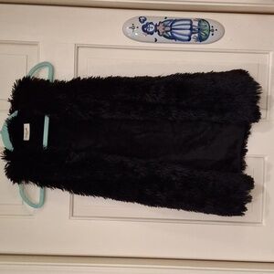 "ANGIE girls" SZ M., BLACK, 100 %polyester, faux-fur, warm and furry vest.